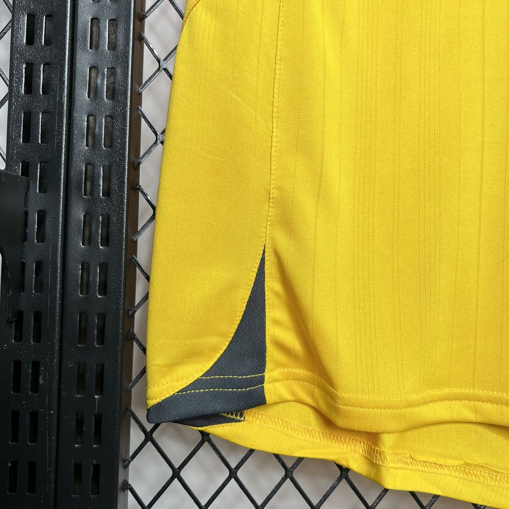 Arsenal Retro 2005-06 Away Stadium Jersey