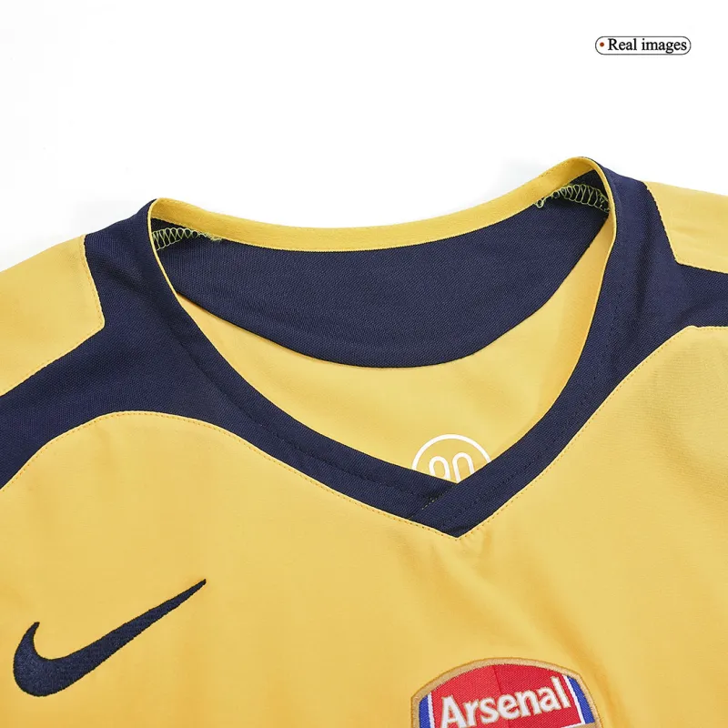 06-07 Arsenal Retro Away Jersey