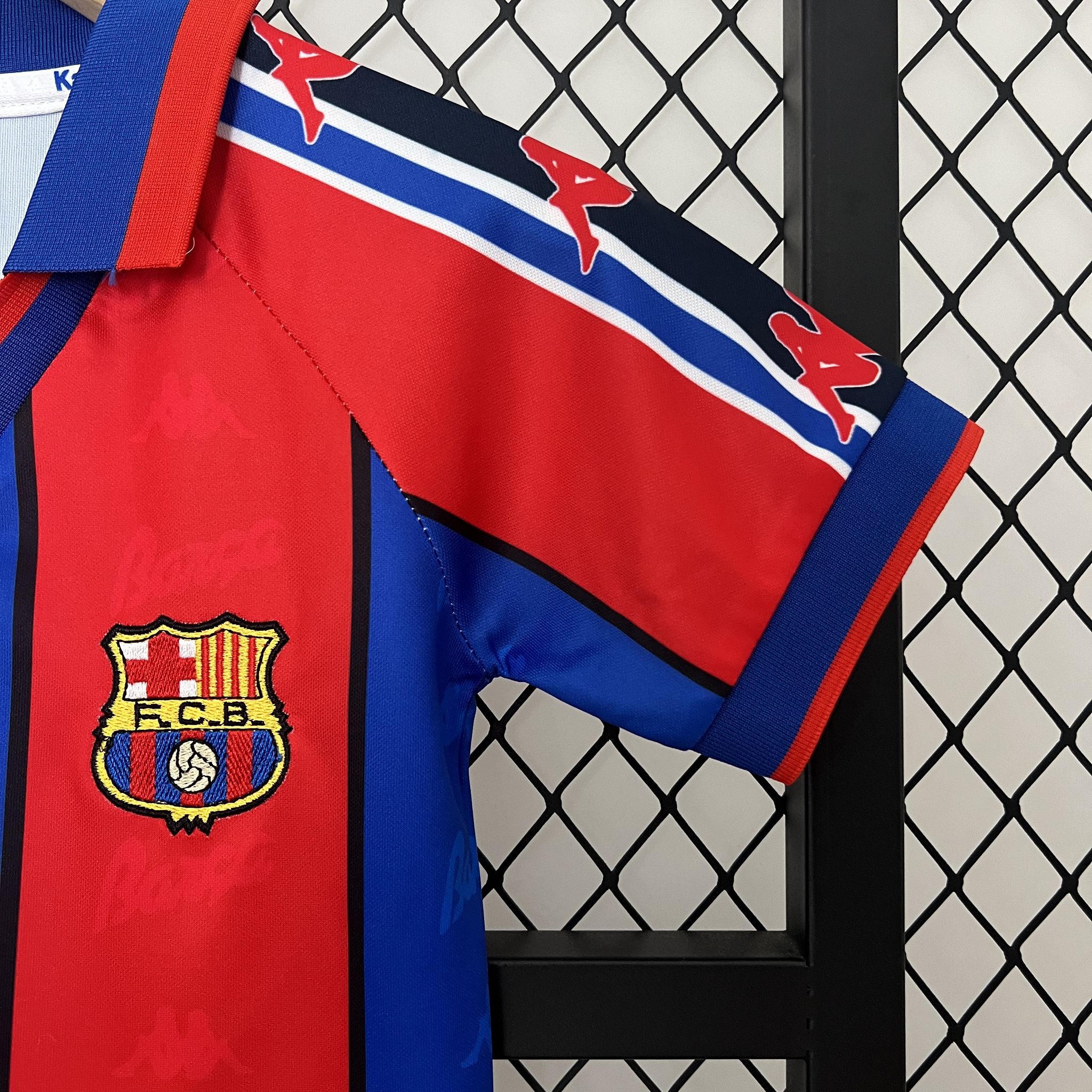 Barcelona 95-97 Home Retro Kid Kits Youth Apparels Jersey