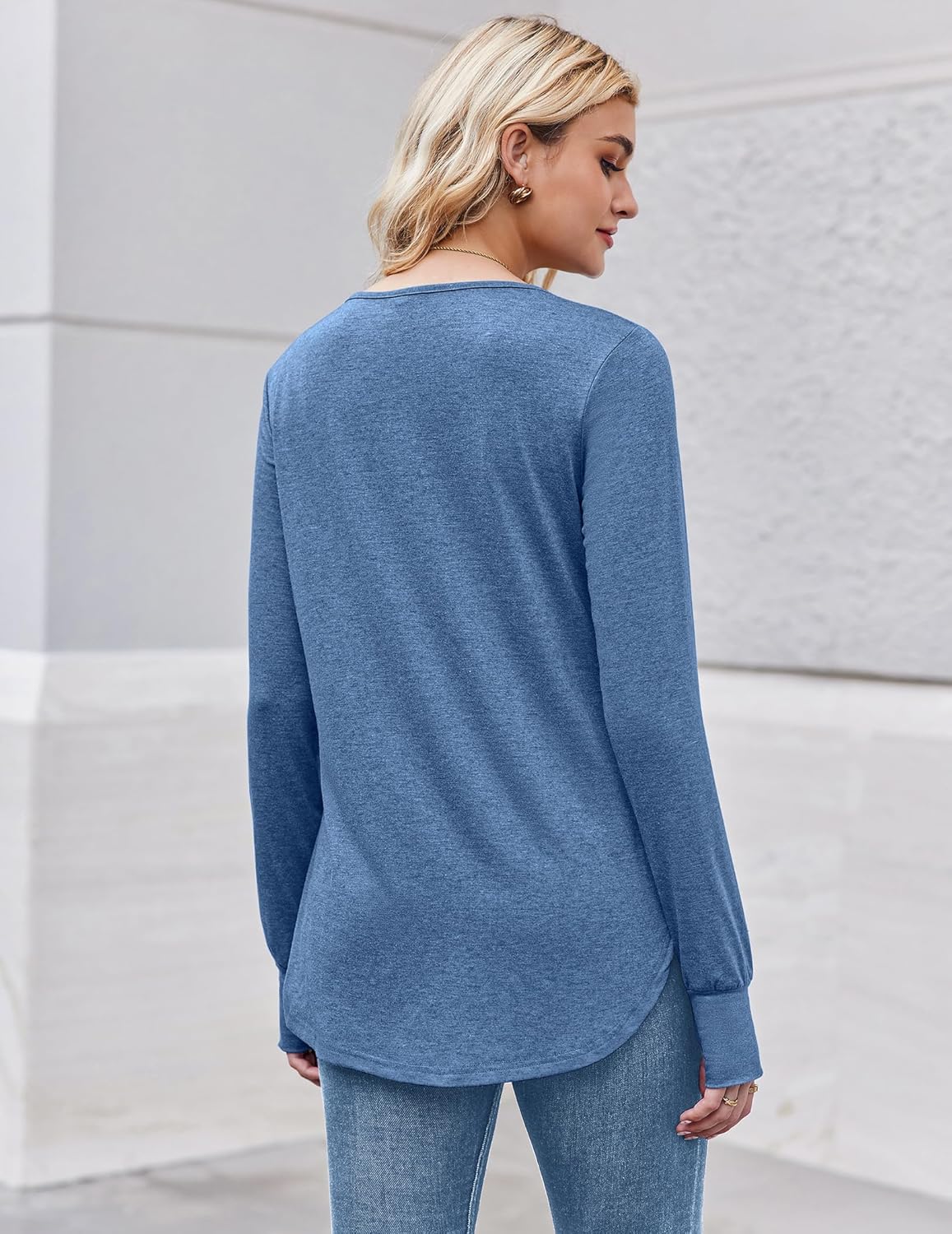 Zeagoo Women’s Long Sleeve Tunic Top – Loose Crew Neck Shirt with Thumb Holes, Perfect with Leggings, Fall 2025