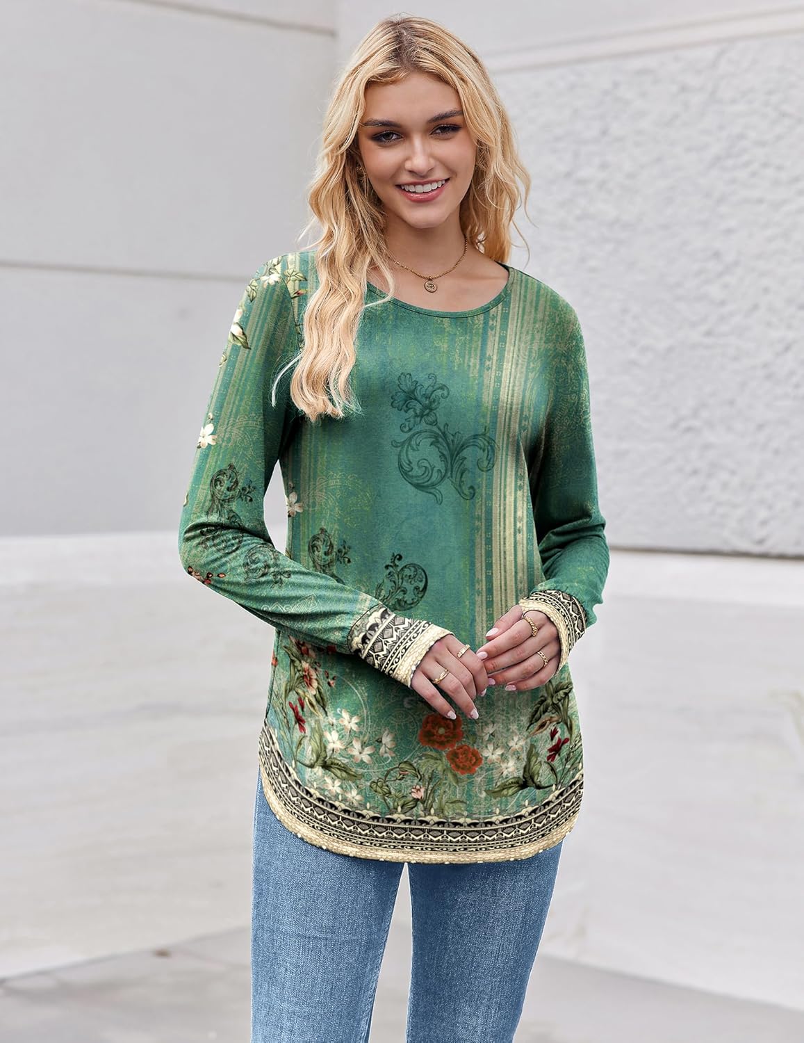 Zeagoo Women’s Long Sleeve Tunic Top – Loose Crew Neck Shirt with Thumb Holes, Perfect with Leggings, Fall 2025