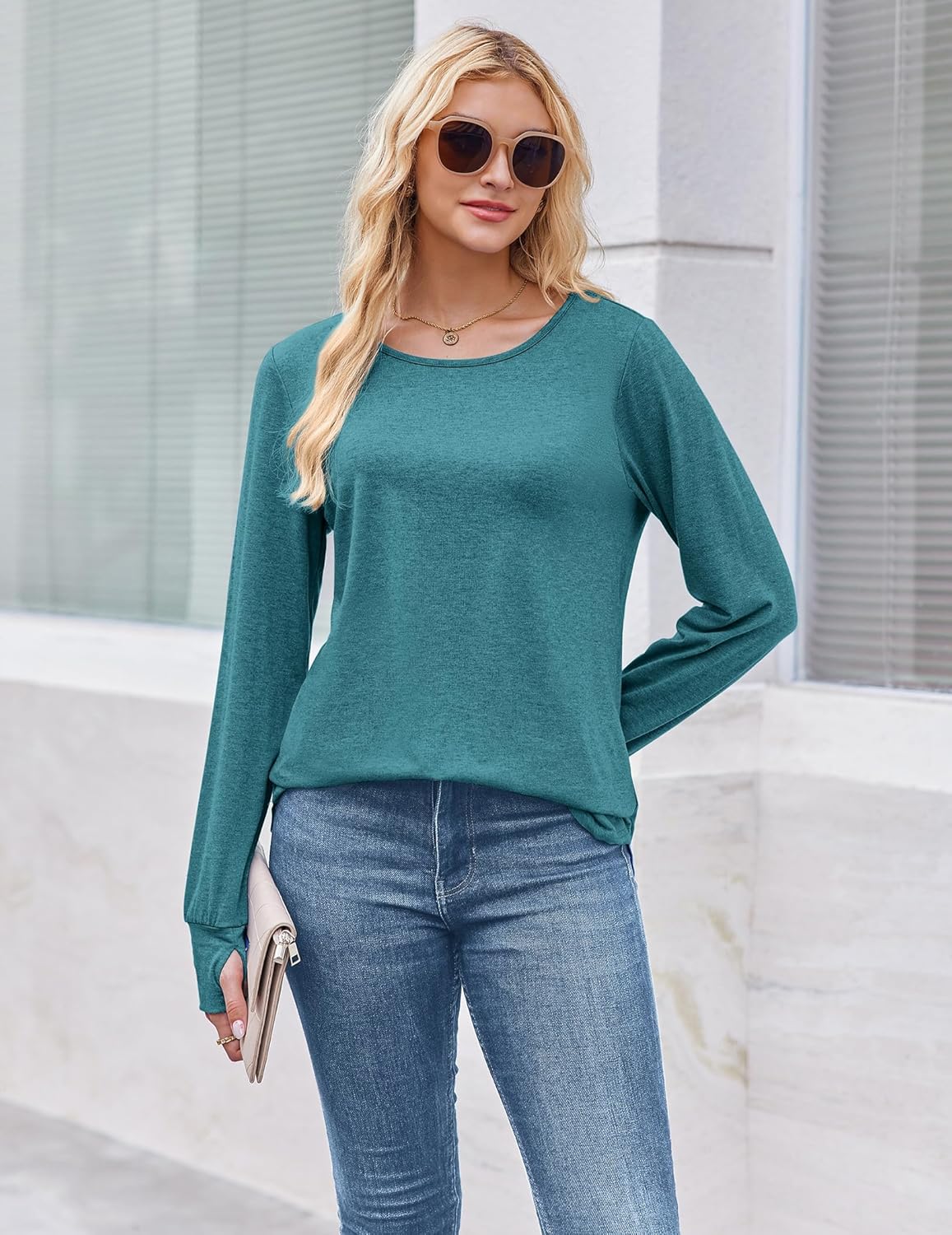 Zeagoo Women’s Long Sleeve Tunic Top – Loose Crew Neck Shirt with Thumb Holes, Perfect with Leggings, Fall 2025
