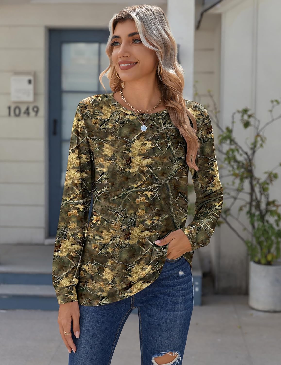Zeagoo Women’s Long Sleeve Crewneck Tops Lightweight Basic Tee Business Casual