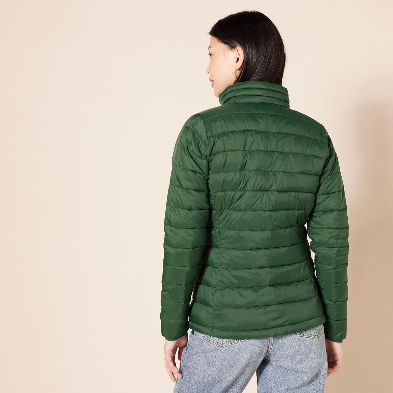 Amazon Essentials Women's Lightweight Long-Sleeve Packable Water-Resistant Puffer Jacket (Plus Sizes Available)