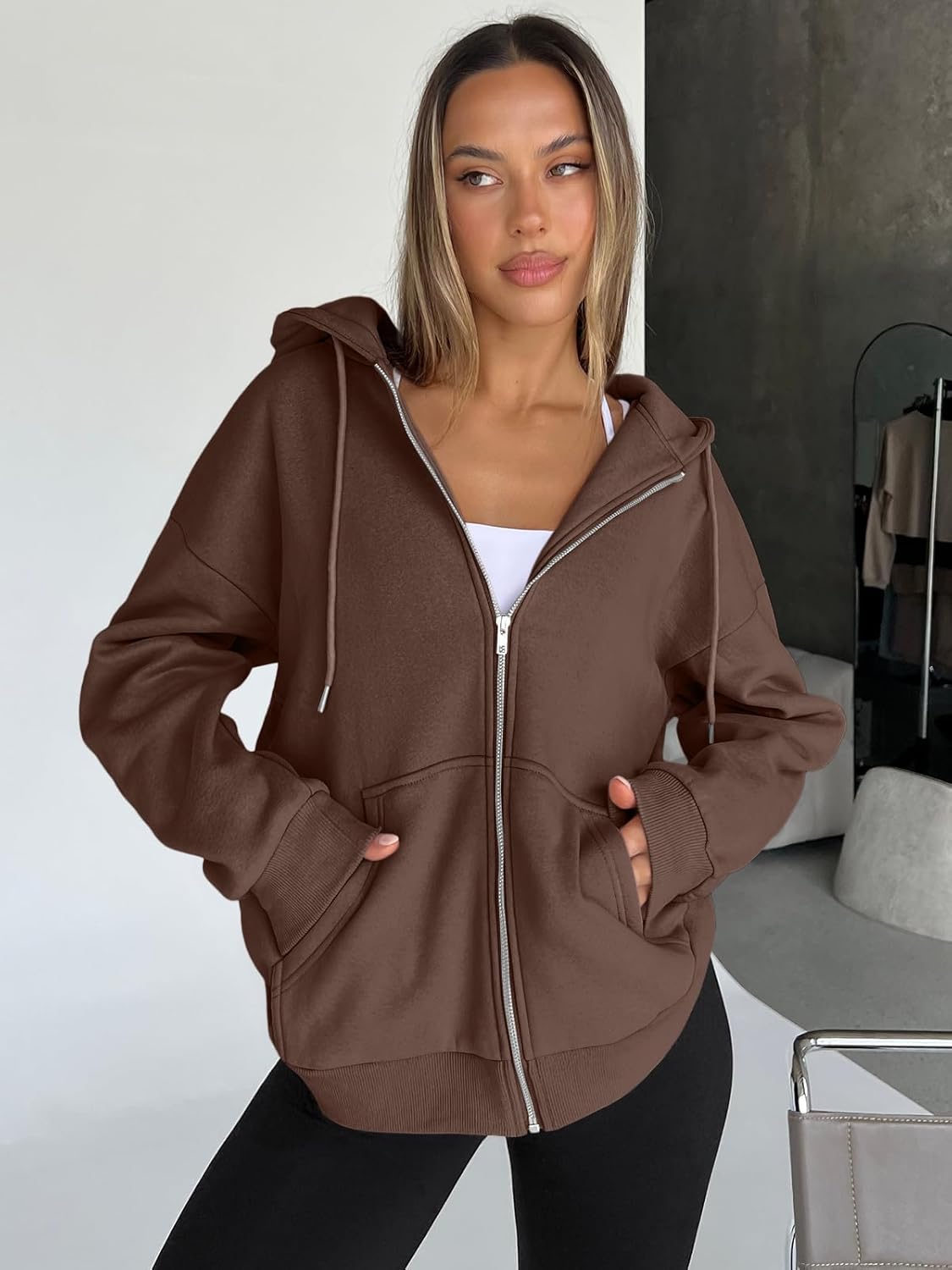 Trendy Queen Women's Oversized Zip-Up Hoodie Sweatshirt Fall 2025 School Fashion Casual Jacket Winter Outfit