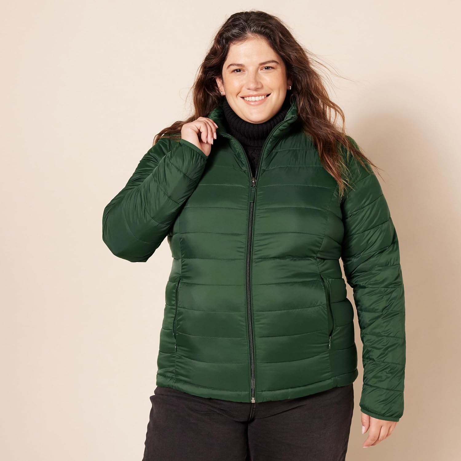 Amazon Essentials Women's Lightweight Long-Sleeve Packable Water-Resistant Puffer Jacket (Plus Sizes Available)