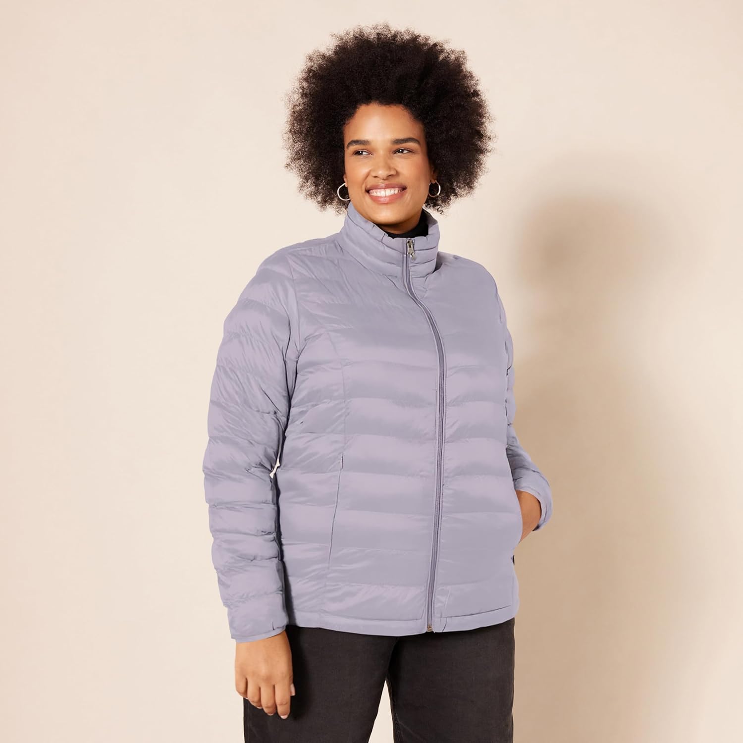 Amazon Essentials Women's Lightweight Long-Sleeve Packable Water-Resistant Puffer Jacket (Plus Sizes Available)