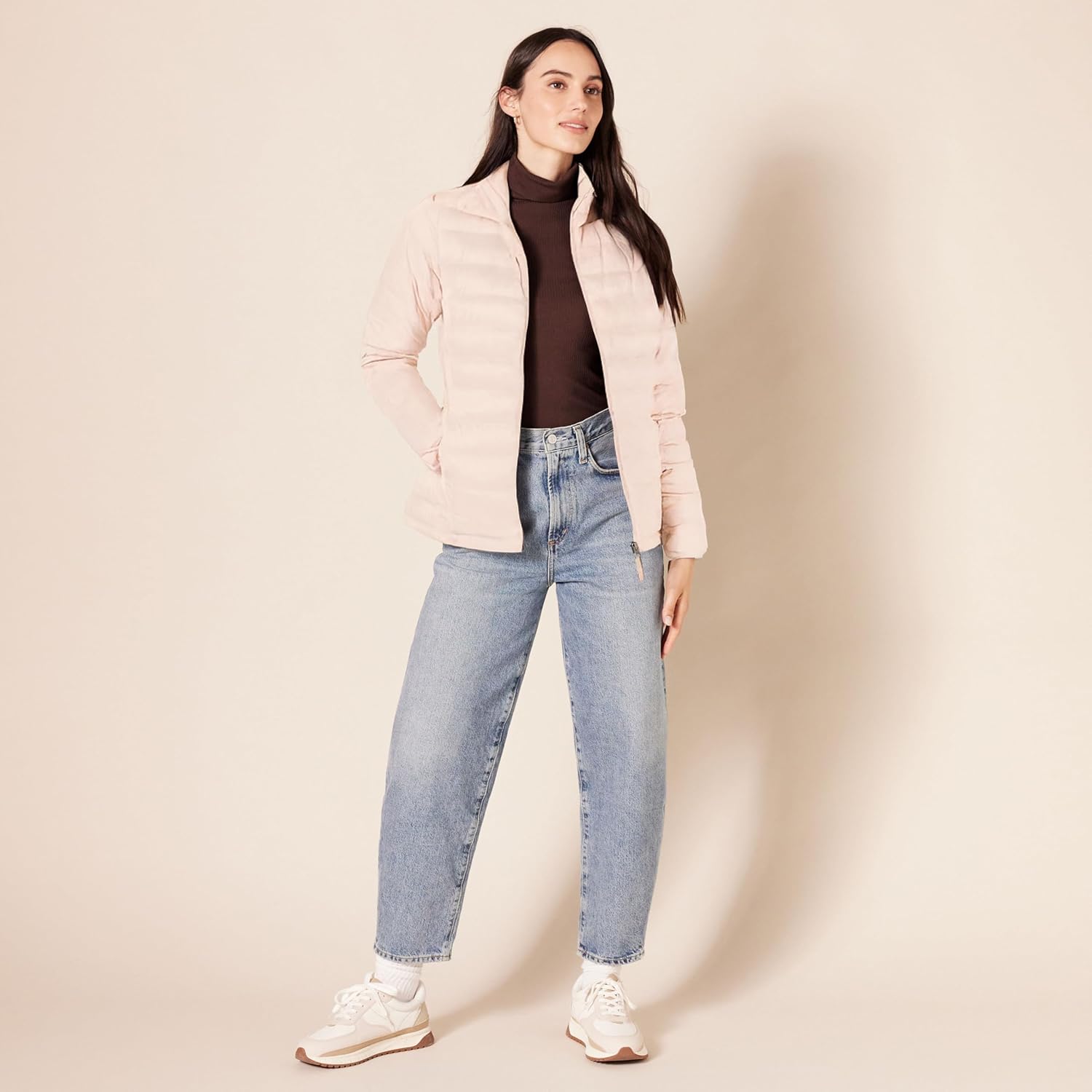 Amazon Essentials Women's Lightweight Long-Sleeve Packable Water-Resistant Puffer Jacket (Plus Sizes Available)