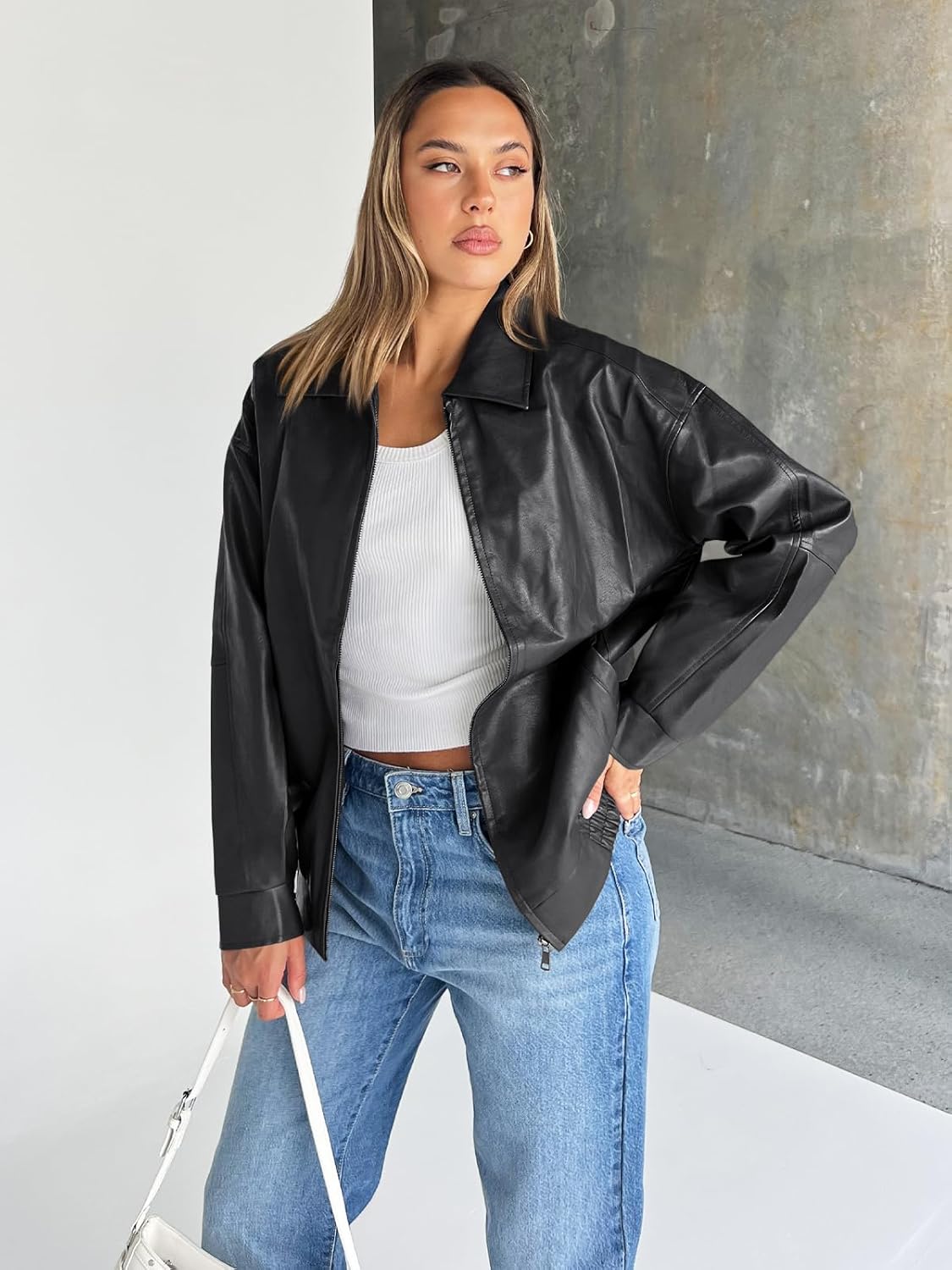 Trendy Queen Women's Oversized Faux Leather Motorcycle Jacket Plus Size Moto Biker Coat Fall 2025 Fashion Outfit