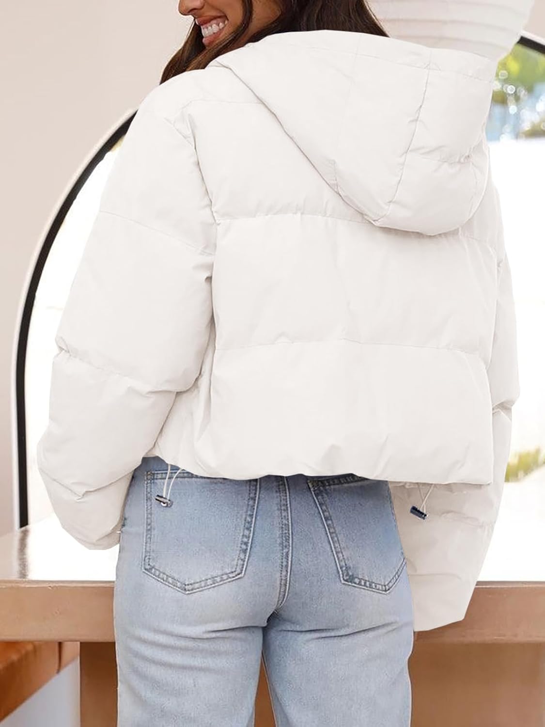 Tankaneo Women's Cropped Baggy Puffer Jacket Casual Winter Hoodie Short Coat with Pockets