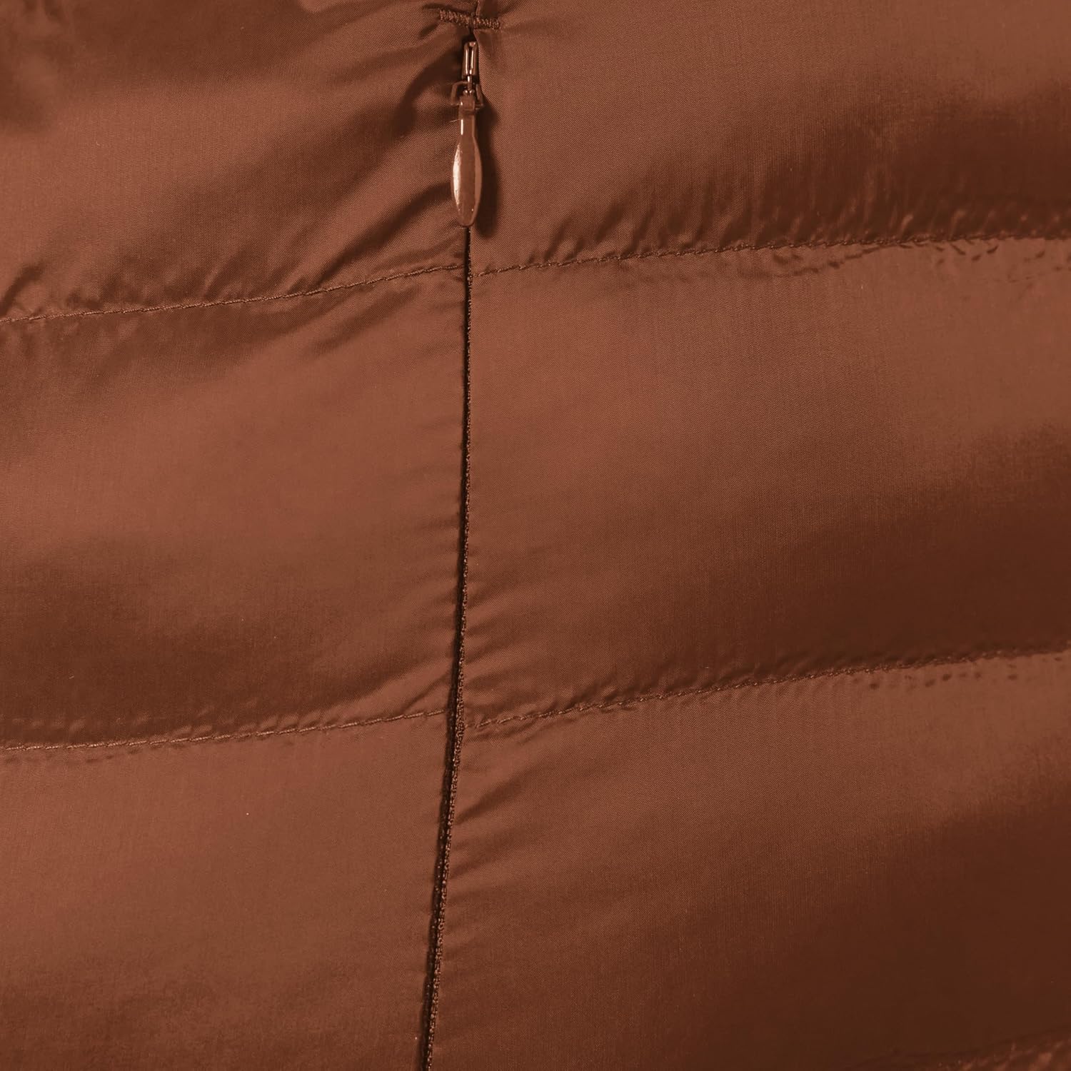 Amazon Essentials Women's Lightweight Long-Sleeve Packable Water-Resistant Puffer Jacket (Plus Sizes Available)