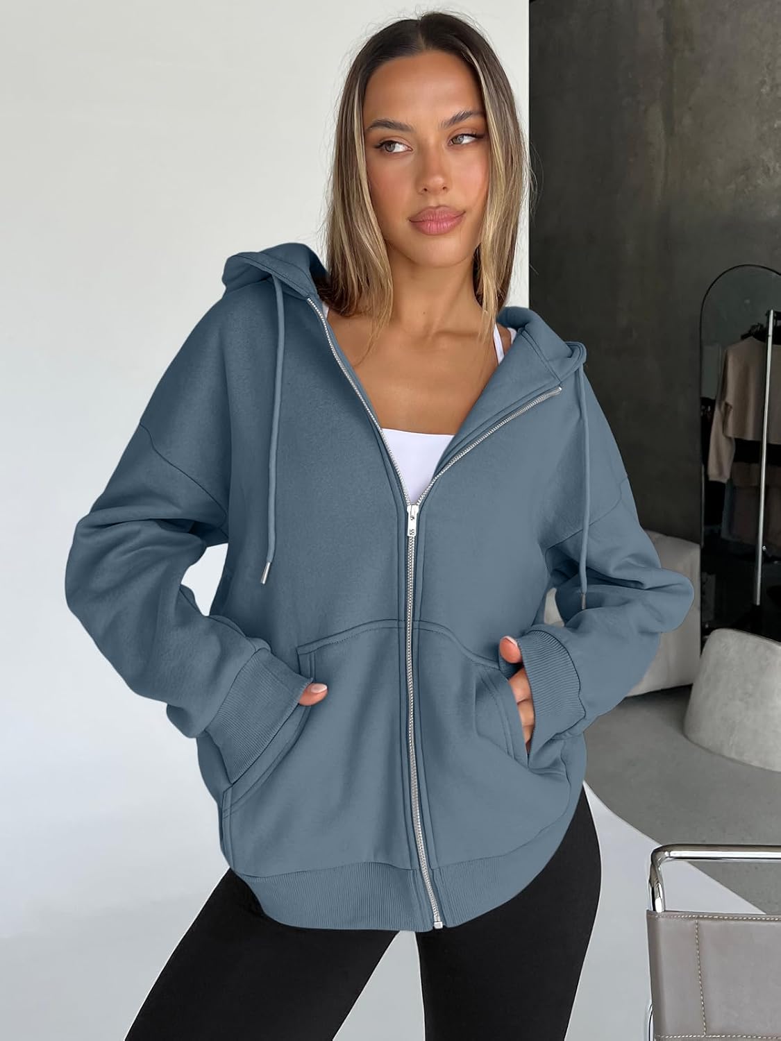 Trendy Queen Women's Oversized Zip-Up Hoodie Sweatshirt Fall 2025 School Fashion Casual Jacket Winter Outfit