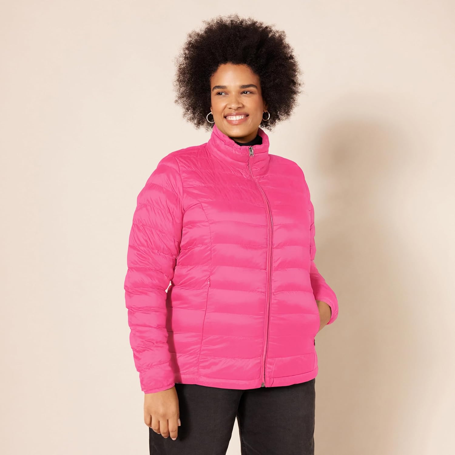 Amazon Essentials Women's Lightweight Long-Sleeve Packable Water-Resistant Puffer Jacket (Plus Sizes Available)
