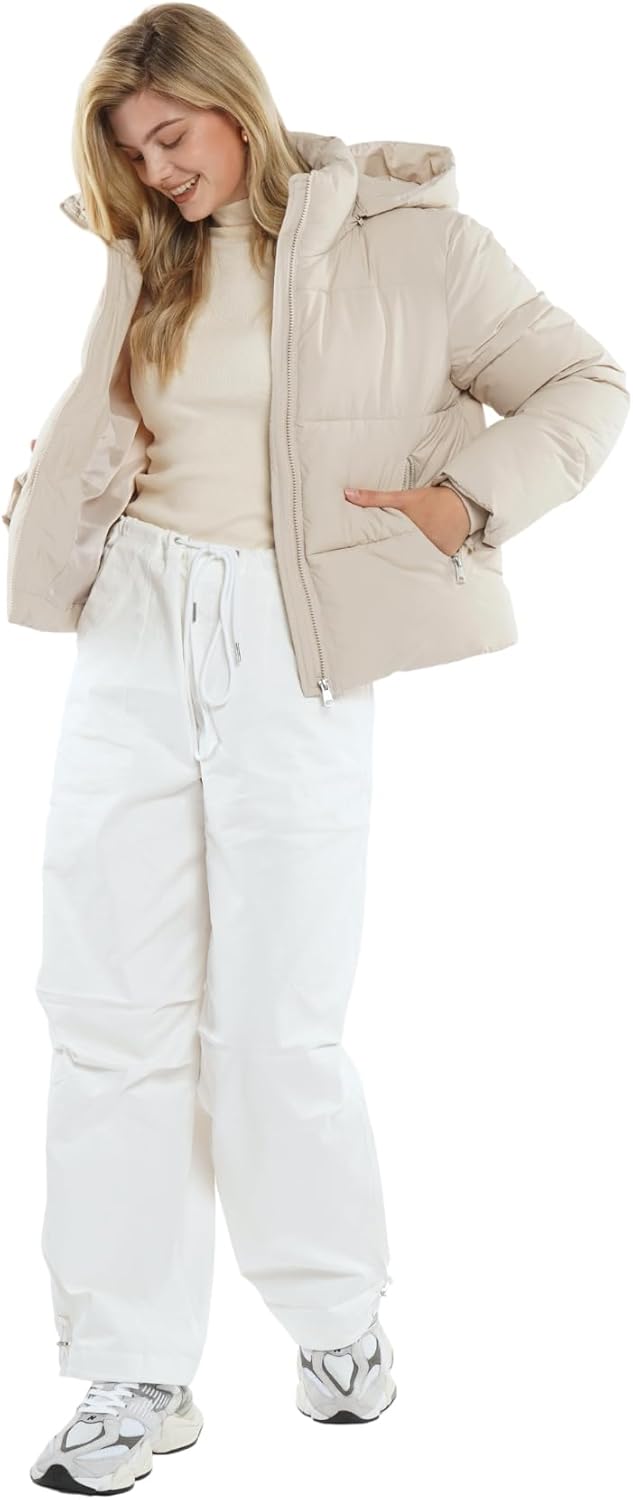 Women's Cropped Quilted Puffer Jacket with Removable Hood and Zippered Pockets Short Winter Coat