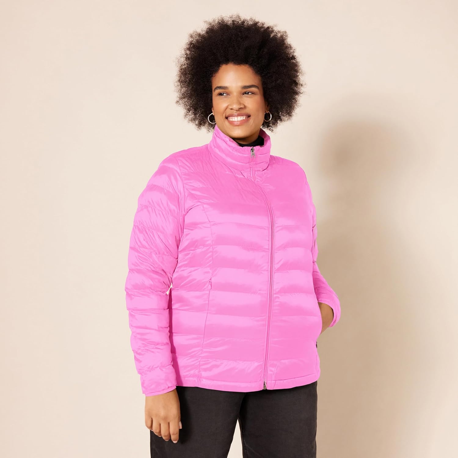 Amazon Essentials Women's Lightweight Long-Sleeve Packable Water-Resistant Puffer Jacket (Plus Sizes Available)