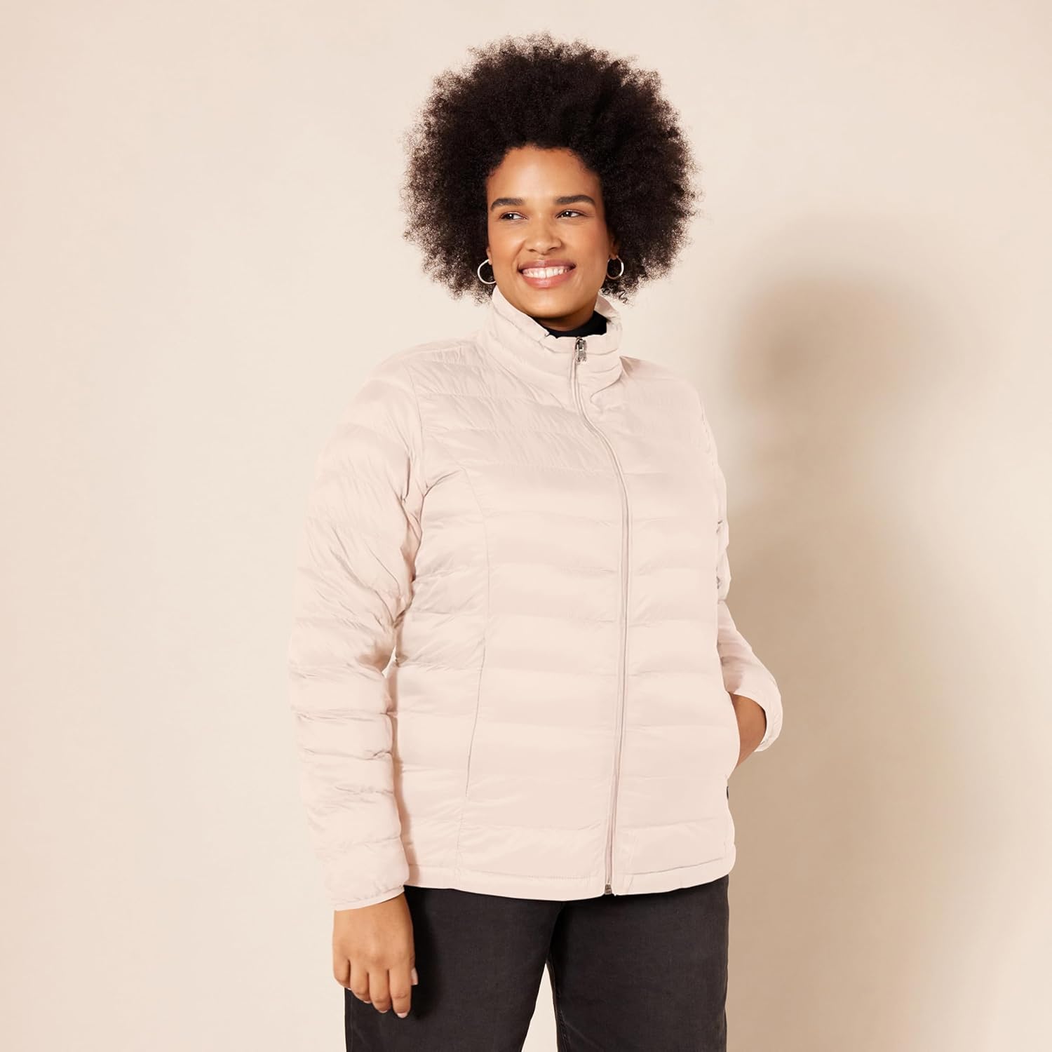 Amazon Essentials Women's Lightweight Long-Sleeve Packable Water-Resistant Puffer Jacket (Plus Sizes Available)