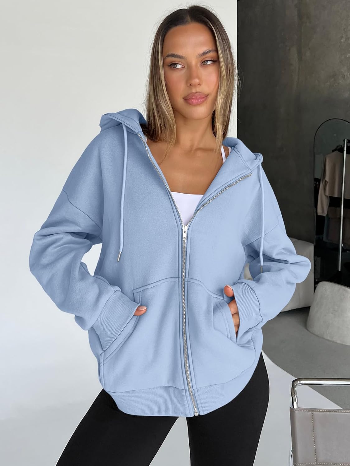 Trendy Queen Women's Oversized Zip-Up Hoodie Sweatshirt Fall 2025 School Fashion Casual Jacket Winter Outfit