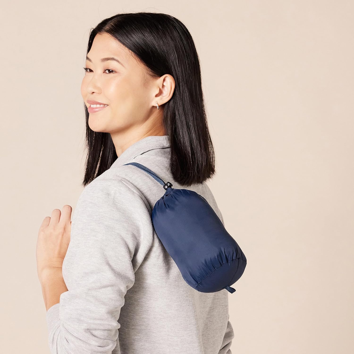 Amazon Essentials Women's Lightweight Long-Sleeve Packable Water-Resistant Puffer Jacket (Plus Sizes Available)