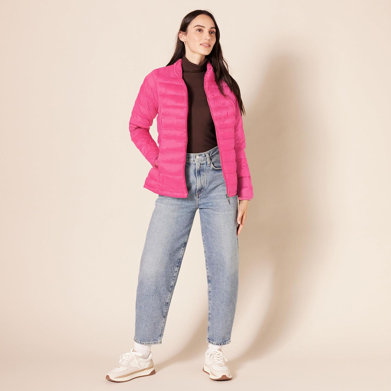 Amazon Essentials Women's Lightweight Long-Sleeve Packable Water-Resistant Puffer Jacket (Plus Sizes Available)