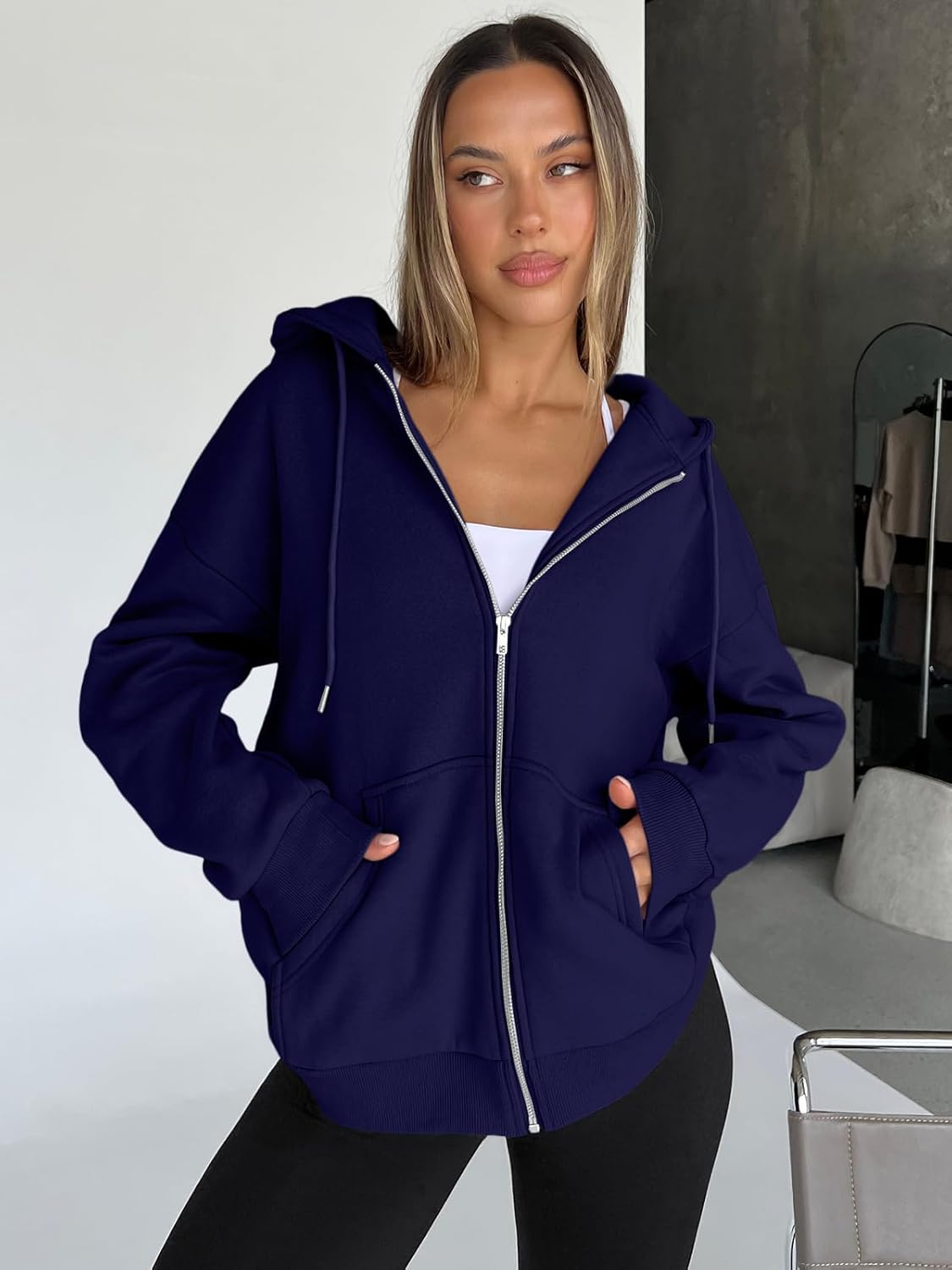 Trendy Queen Women's Oversized Zip-Up Hoodie Sweatshirt Fall 2025 School Fashion Casual Jacket Winter Outfit