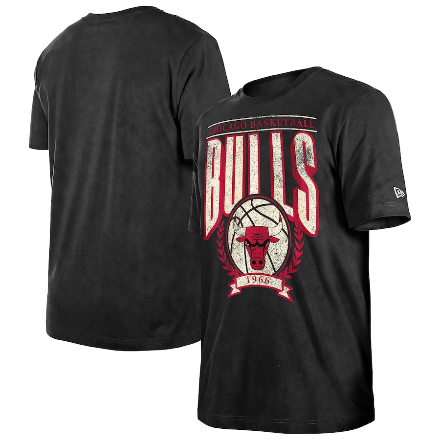 Men's Chicago Bulls  New Era Black Hardwood Classics Oversized Boxy Mineral Wash T-Shirt