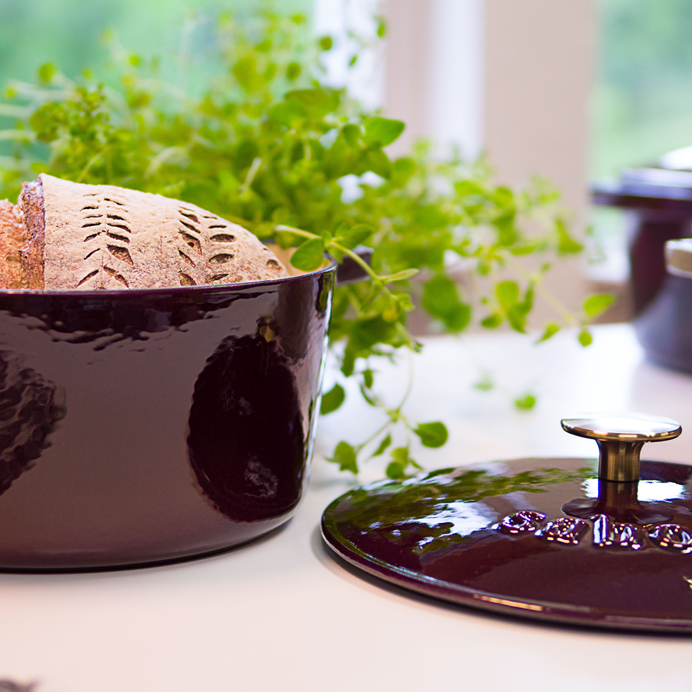 Sabor Gjutjärnsgryta 4,4 L zinfandel/mässing