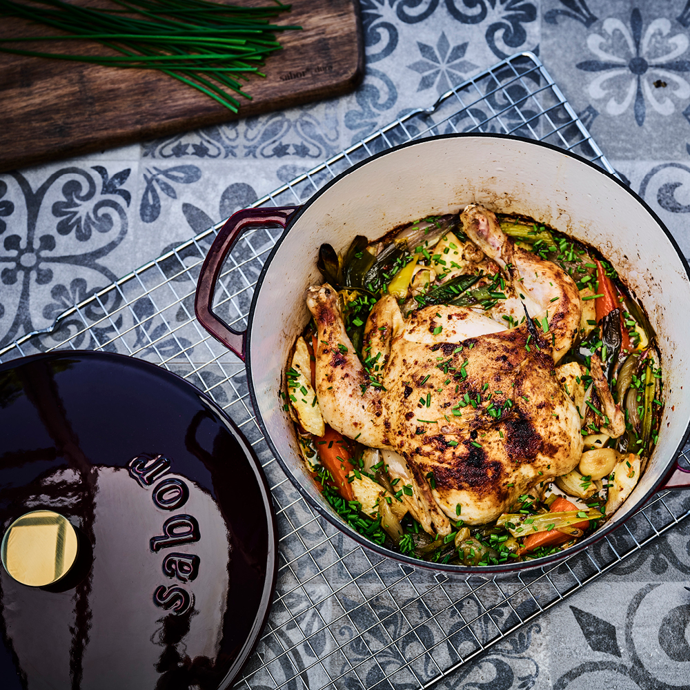 Sabor Gjutjärnsgryta 4,4 L zinfandel/mässing