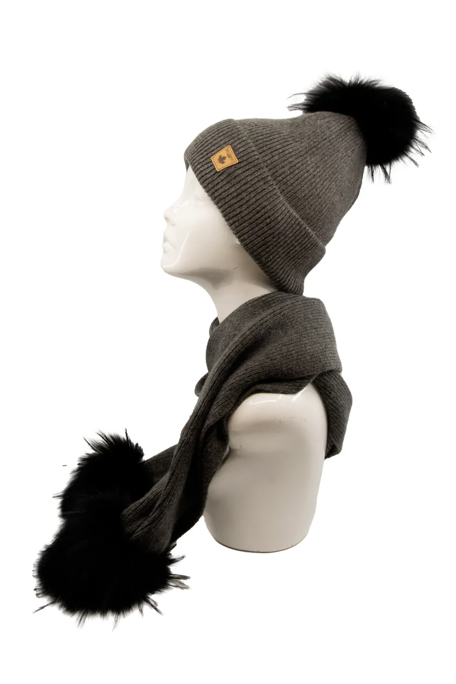 *Nouveauté* - Ensemble Boston - Tuque et foulard avec pompons
