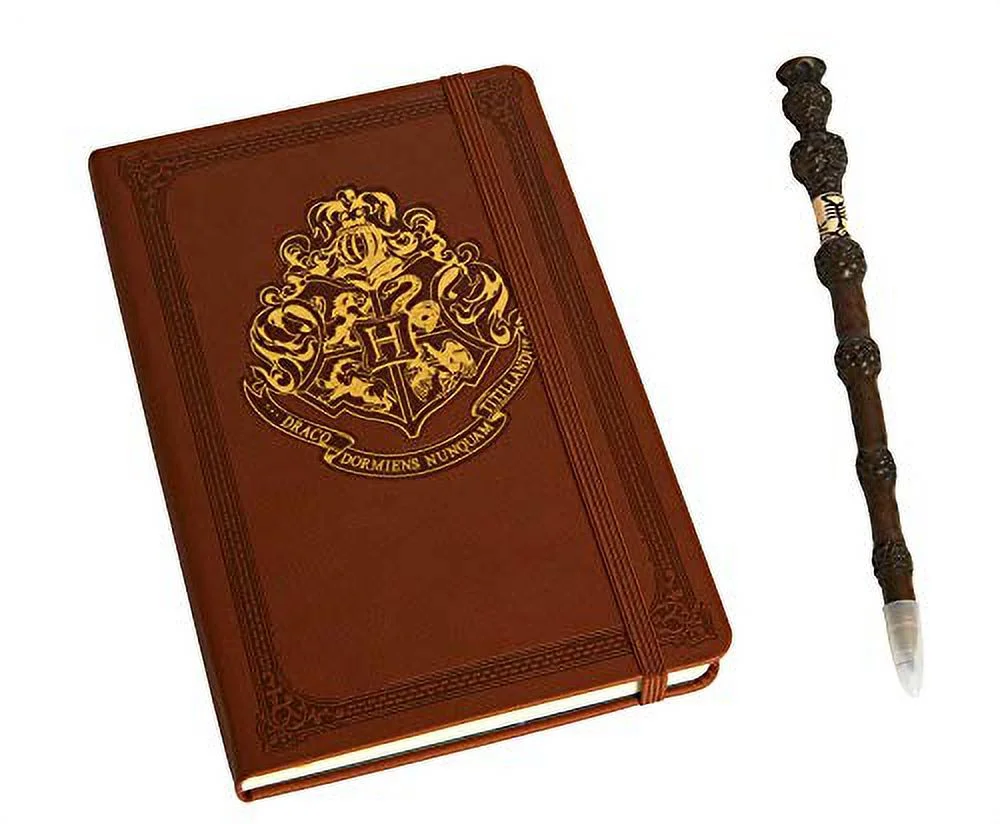 Harry Potter: Harry Potter: Hogwarts Hardcover Journal and Elder Wand Pen Set (Hardcover)