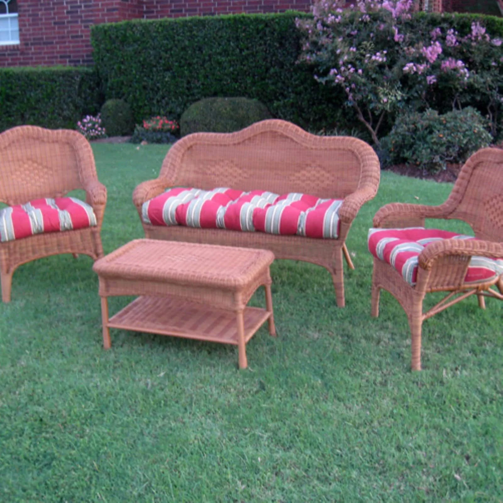 Blazing Needles  U-Shaped Patterned Spun Polyester Tufted Settee Cushion Set, Luxury Azure - Set of 3