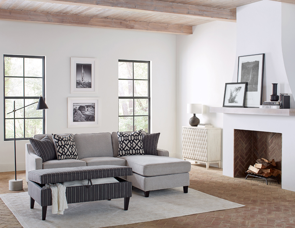 Coaster Luanne Transitional Chenille Upholstered Cushion Back Sectional in Gray