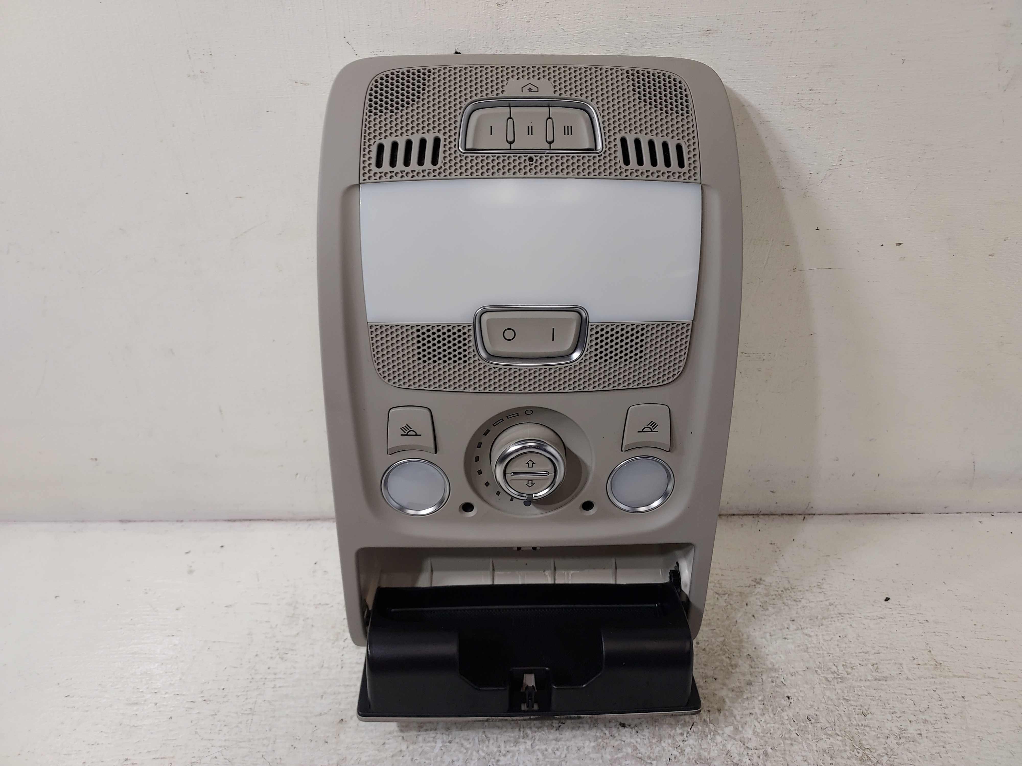 Pre-Owned 2009-2014 Audi Q5 Roof Overhead Console OEM LKQ (Good)