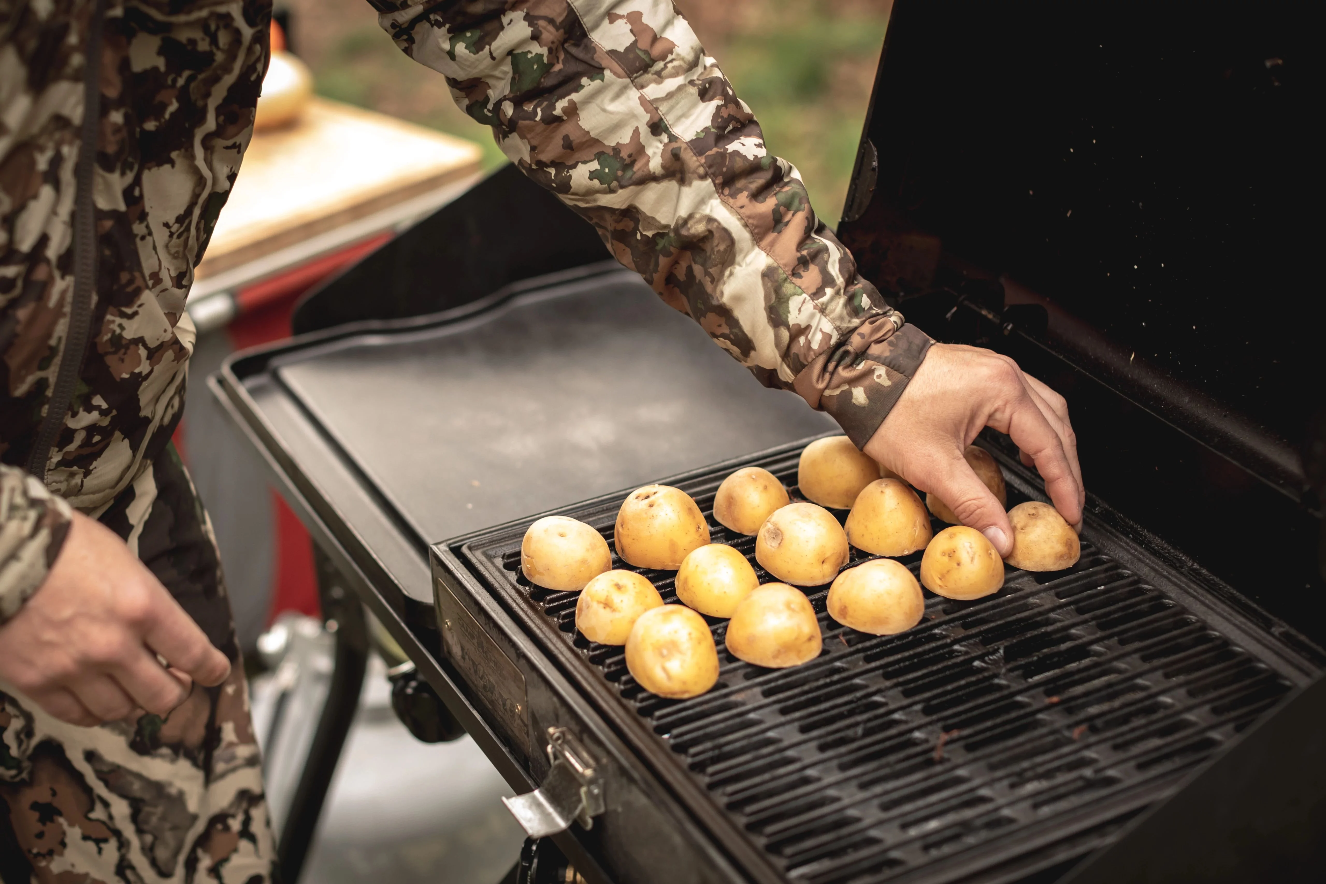 Camp Chef 14x16in Deluxe Stainless Steel BBQ Grill Box For 14