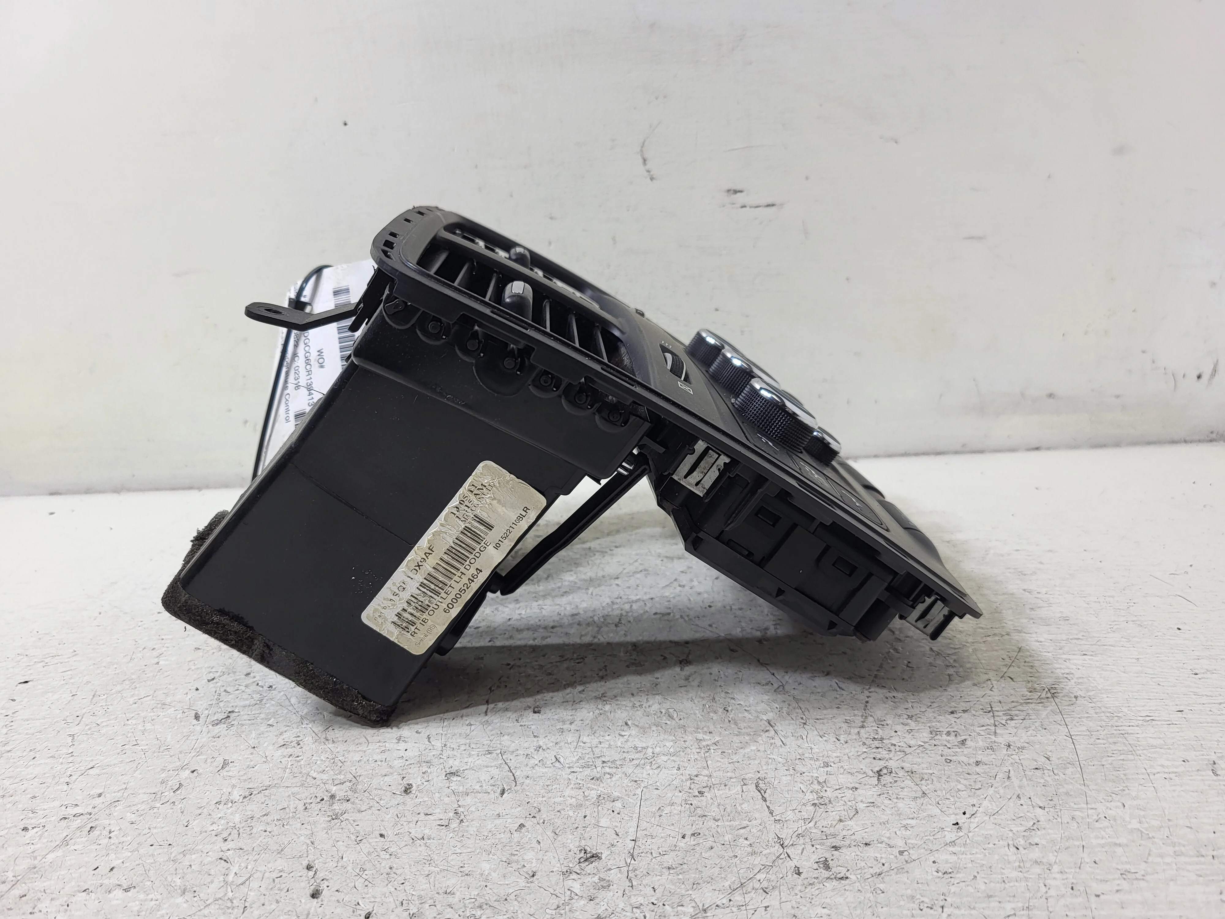 Pre-Owned 2011-2016 Dodge Caravan AC Heat Manual Temperature Control Unit OEM LKQ (Good)