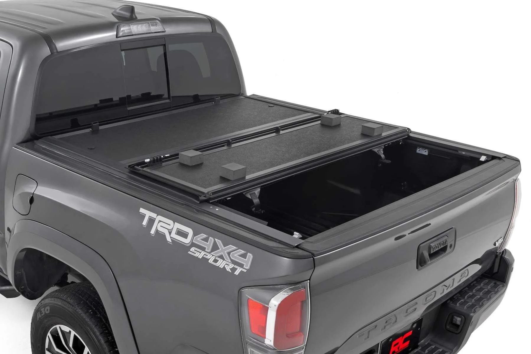 Rough Country Low Profile Bed Cover for 2016-2023 Toyota Tacoma | 5' - 47420500A