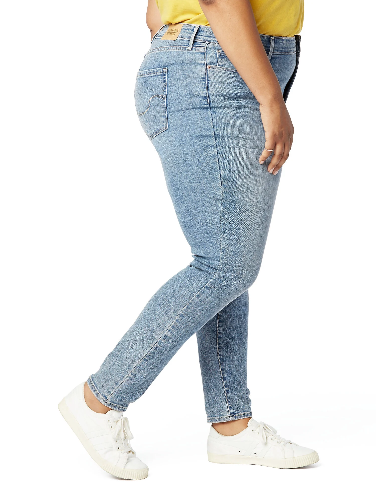 Signature by Levi Strauss & Co. Women's Plus High Rise Skinny Jeans