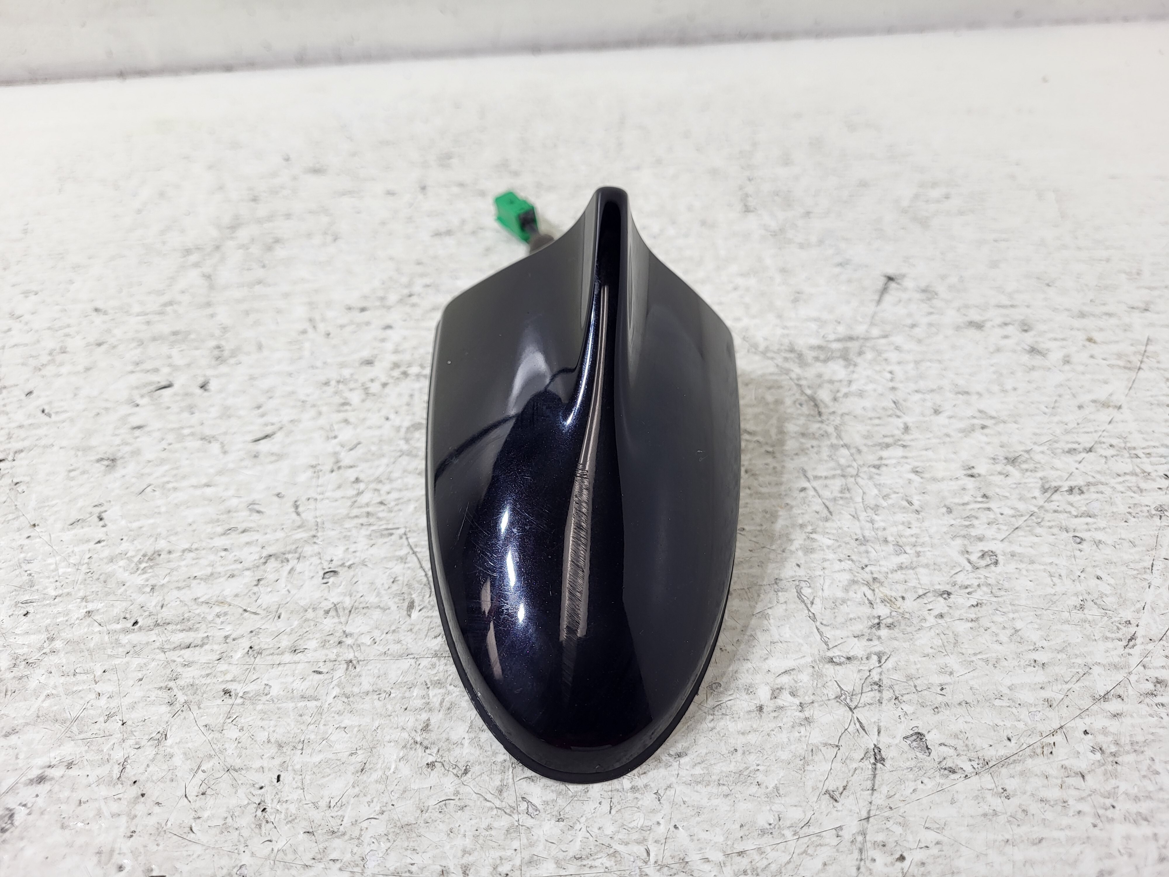 Pre-Owned 2017 Infiniti QX30 Roof Mount Radio Antenna OEM LKQ (Good)