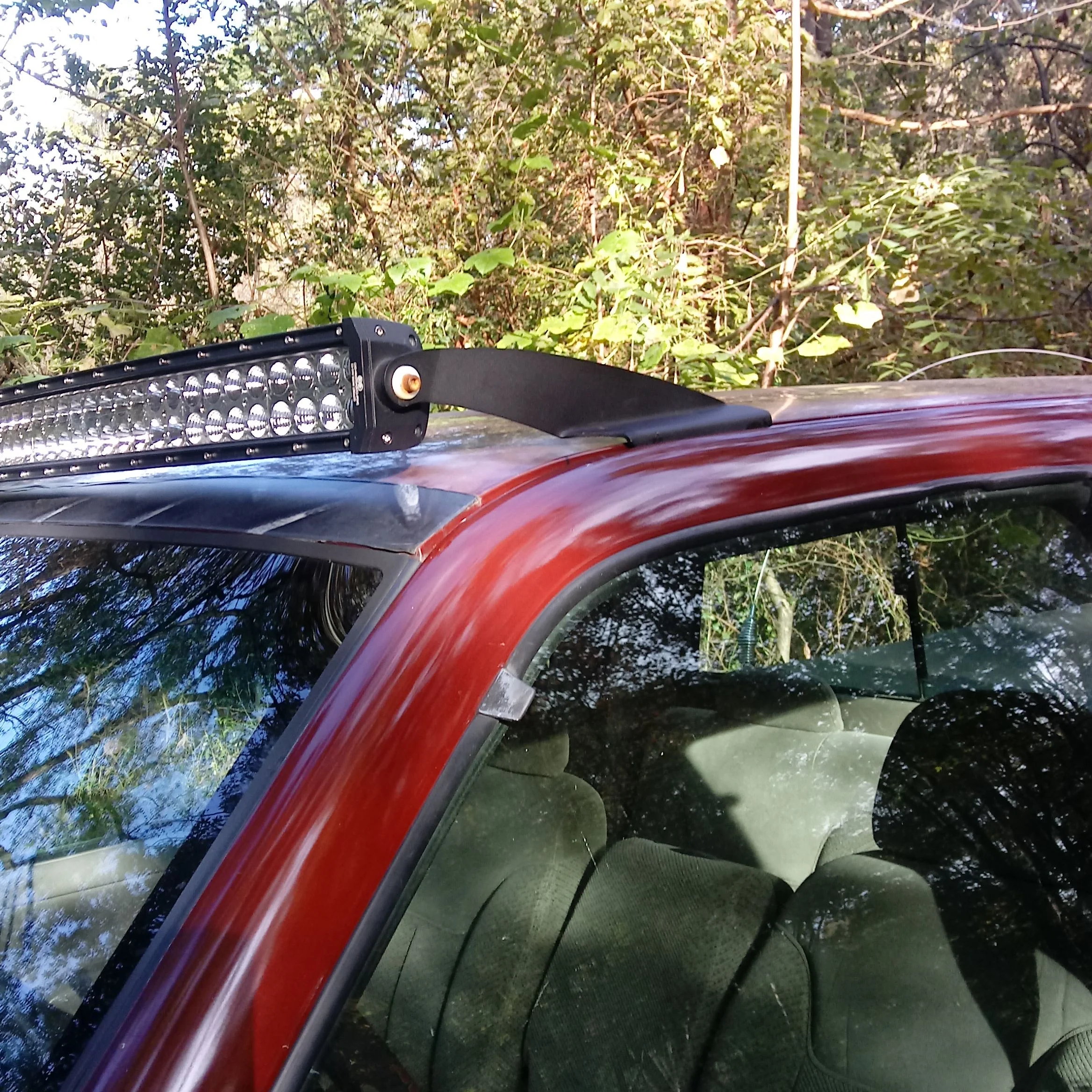 WEISEN - 52 Inch Curved LED Light Bar Steel Front Roof Mounting Brackets for 1989-1998 Chevy GMC