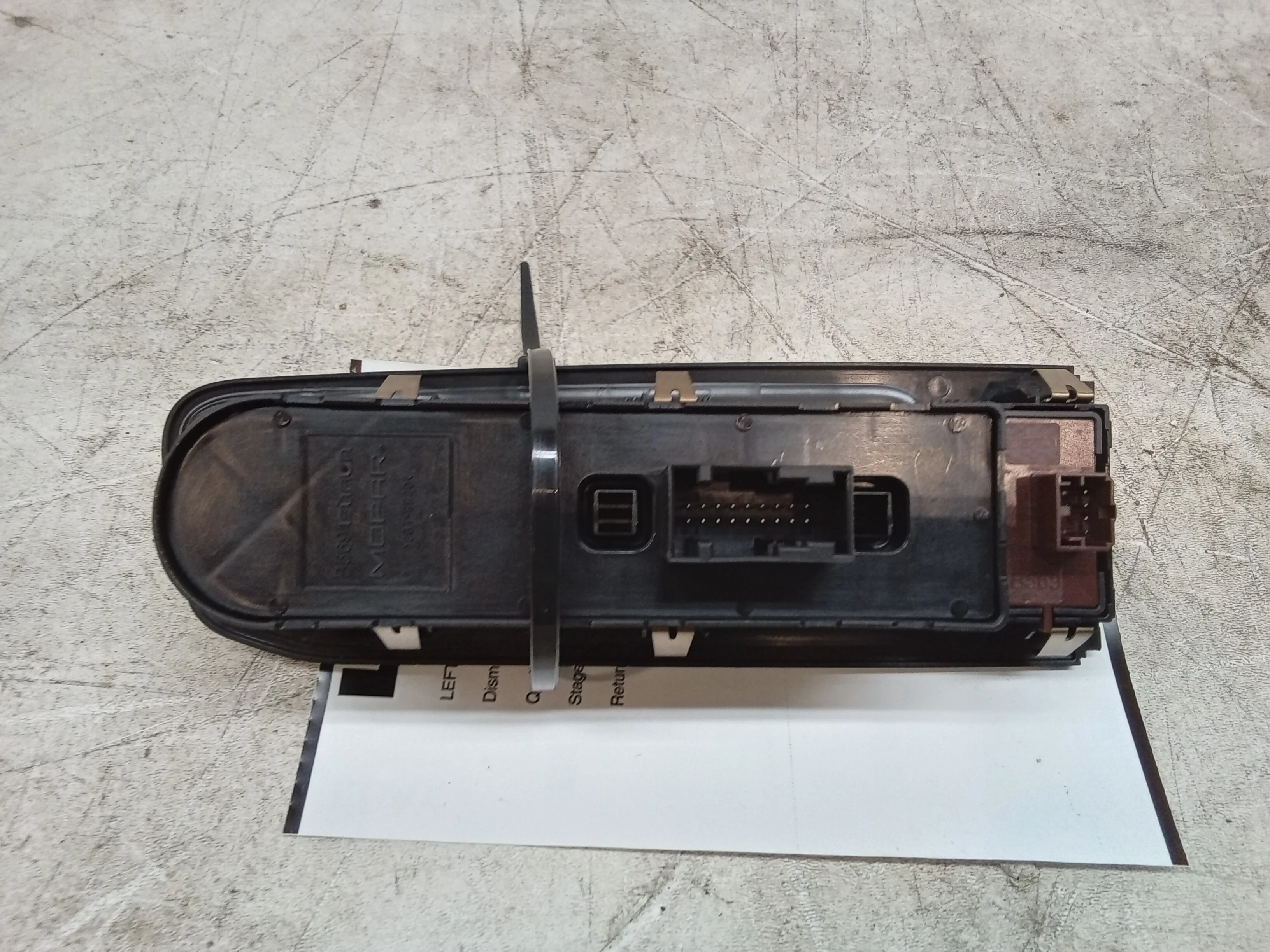 Pre-Owned 21 Jeep Renegade Front Driver s Master Window Switch W/ Mirror Control Locks OEM (Good)