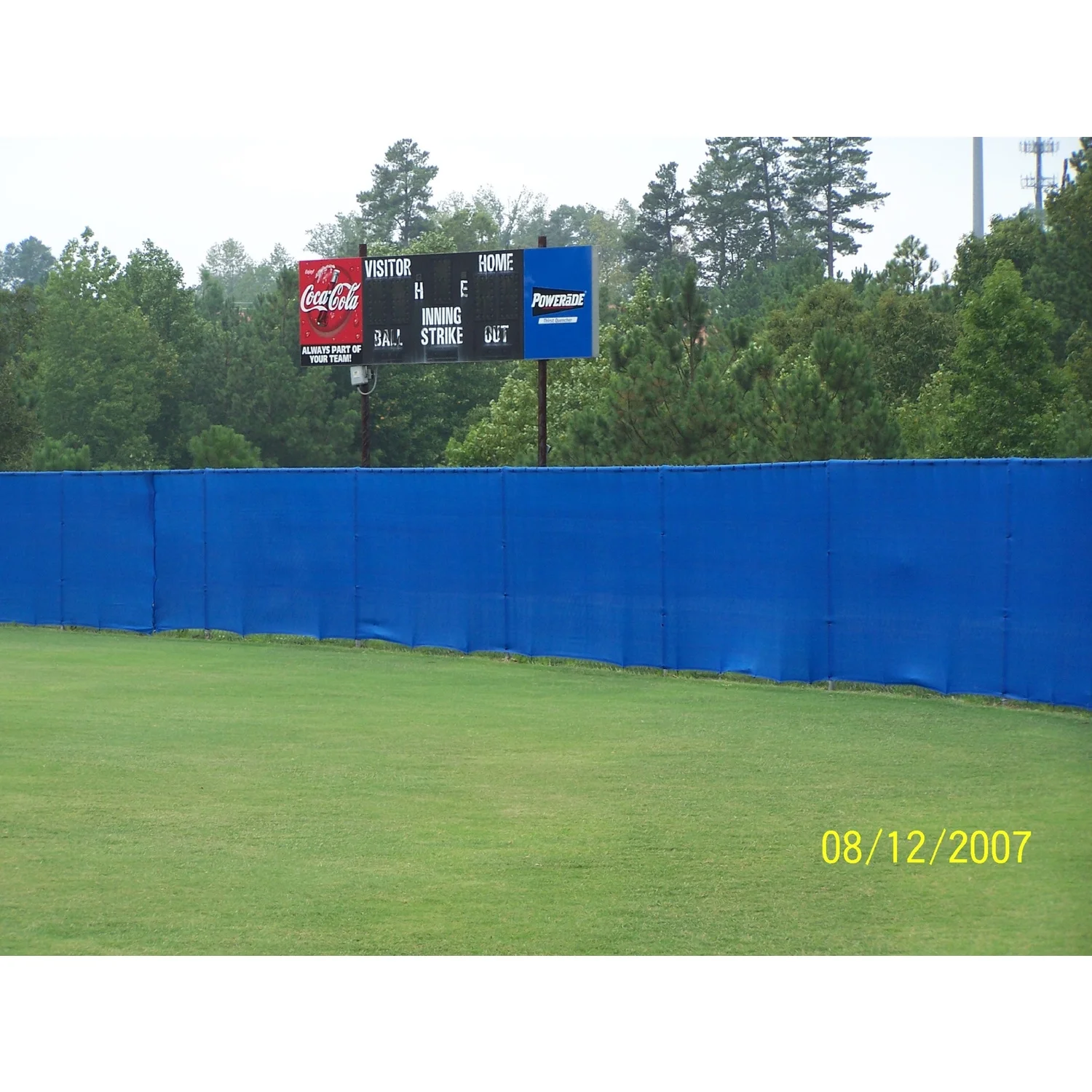 Riverstone Industries  5.8 x 12 ft. Knitted Privacy Cloth - Blue