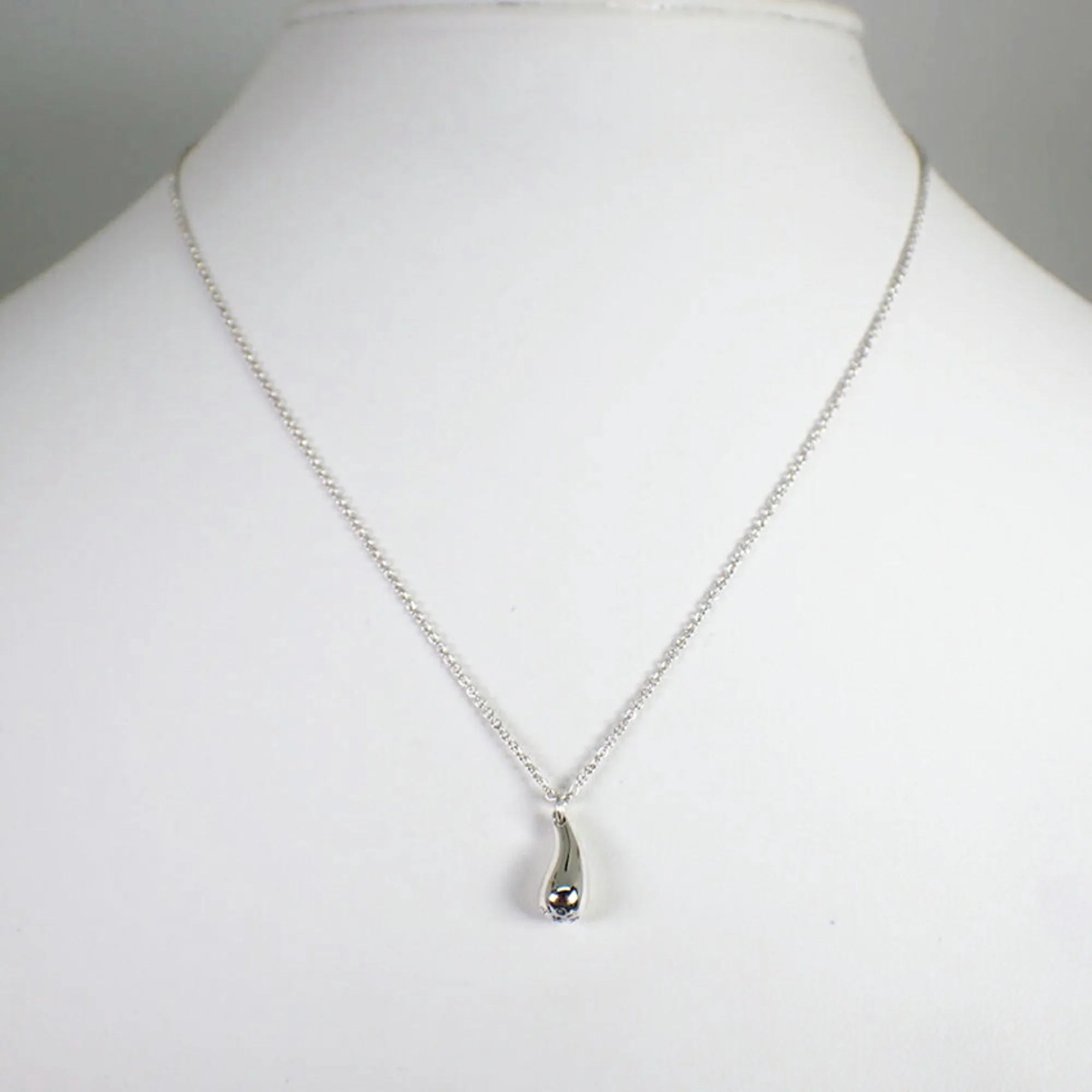 Pre-Owned TIFFANY 925 teardrop pendant necklace (Good)