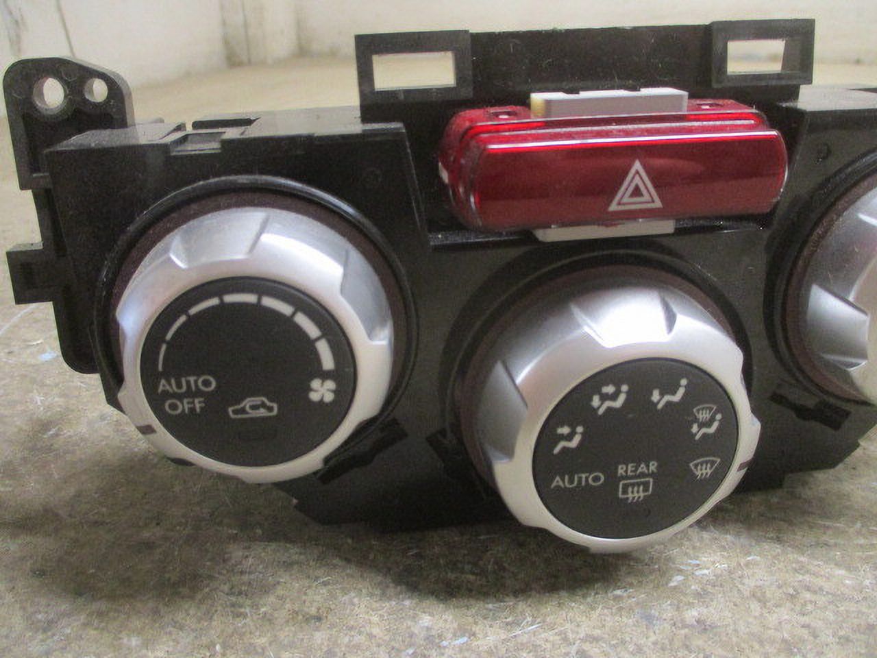 Pre-Owned 2010 Subaru Forester Automatic Climate AC Heater Temperature Control OEM LKQ (Good)