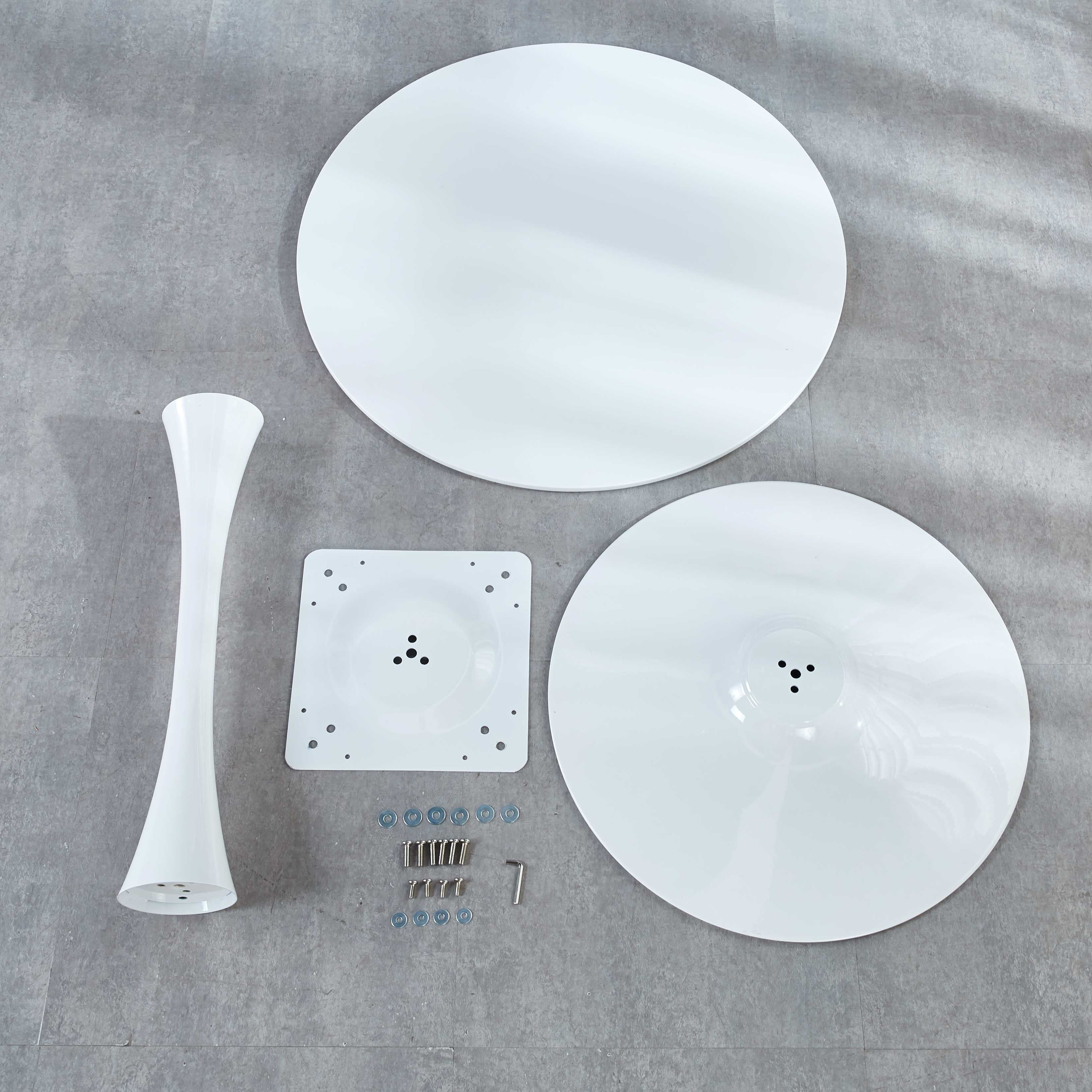 Round Dining Table, 31.5