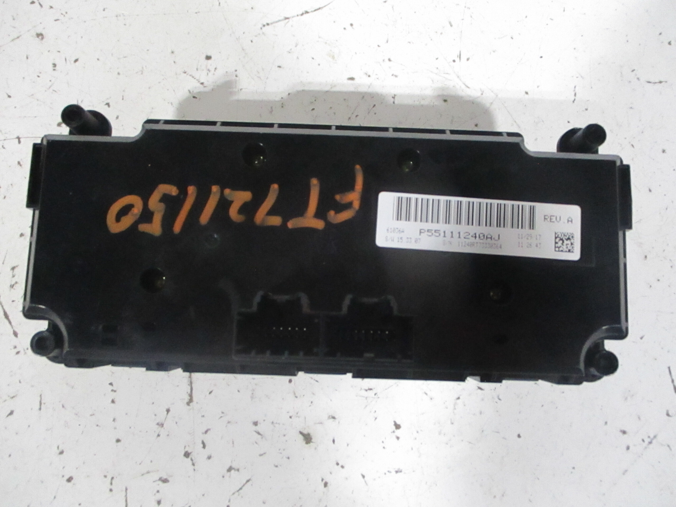 Pre-Owned 17-20 Dodge Caravan Front Dash Mounted AC Heater Temperature Control OEM LKQ (Good)