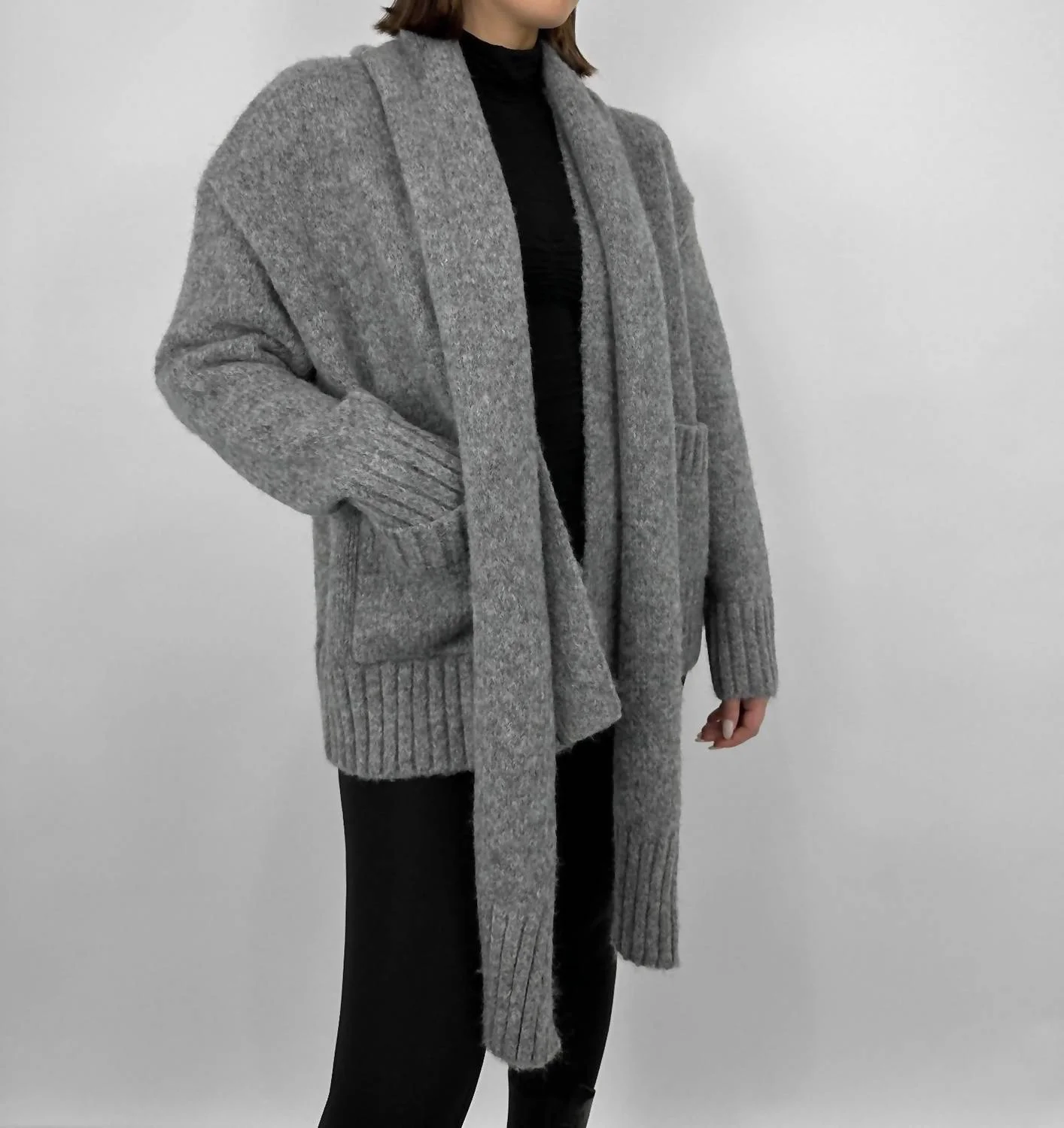 Et Clet Chunky Knit Scarf Cardigan