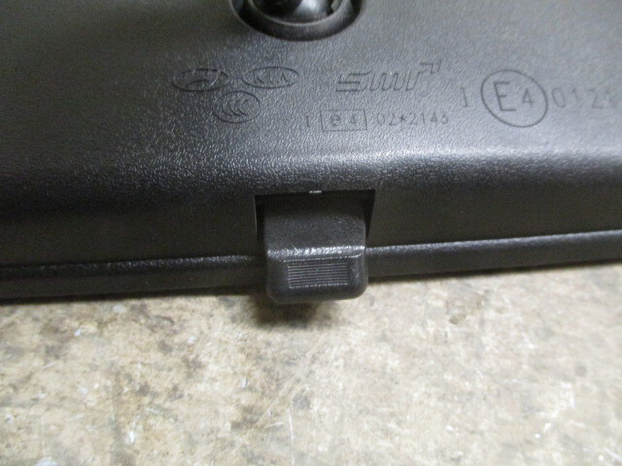 Pre-Owned Kia Sportage Sorento Manual Rear View Mirror OEM LKQ (Good)