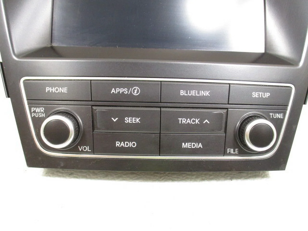 Pre-Owned 17 18 19 Hyundai Santa Fe CD Audio Apps Media Display Radio Receiver OEM LKQ (Good)