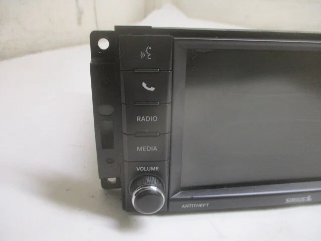 Pre-Owned Dodge Caravan Single CD DVD Satellite Player Radio Stereo RHB OEM LKQ (Good)
