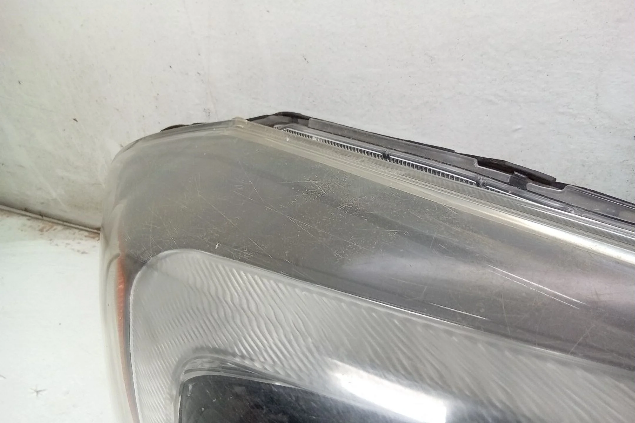 Pre-Owned 15 2015 Subaru Impreza Passenger RH Head Light Lamp OEM (Good)