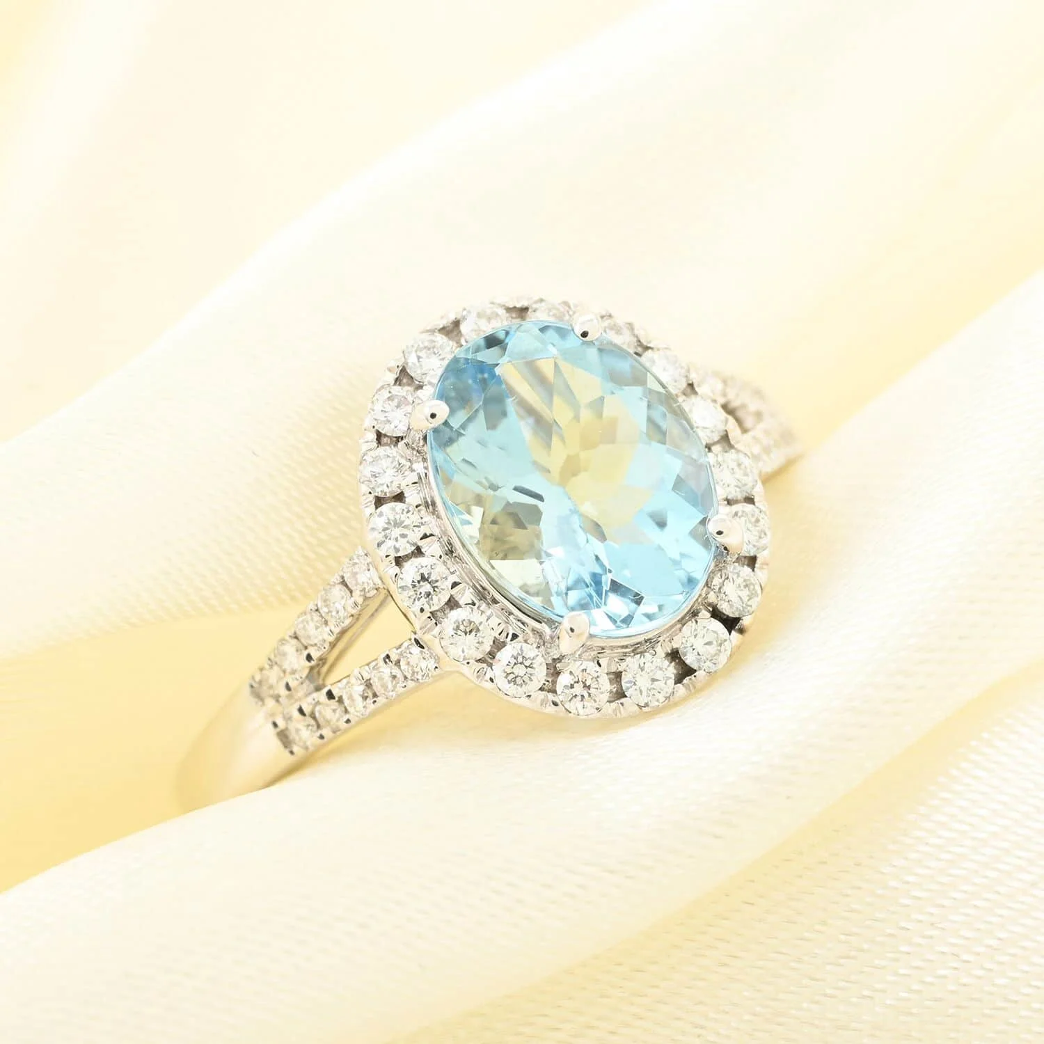 Iliana AAA Blue Aquamarine White Diamond Oval 18K White Gold Halo Ring for Women Jewelry Size 8 Ct 1.7 G-H Color Si1 Clarity Birthday Gifts